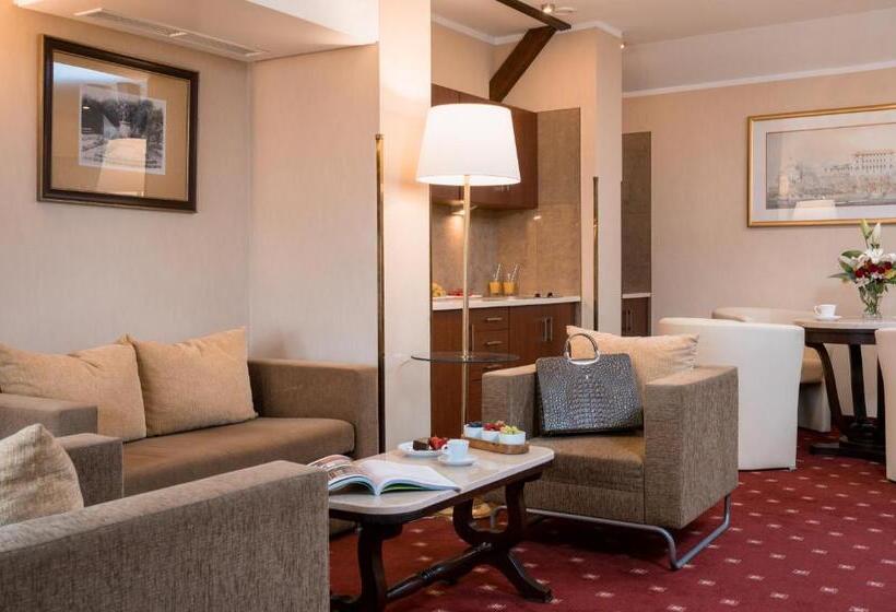 Апартаменты Deluxe 1 Спальня, Booking Hotel Crown Piast & Spa