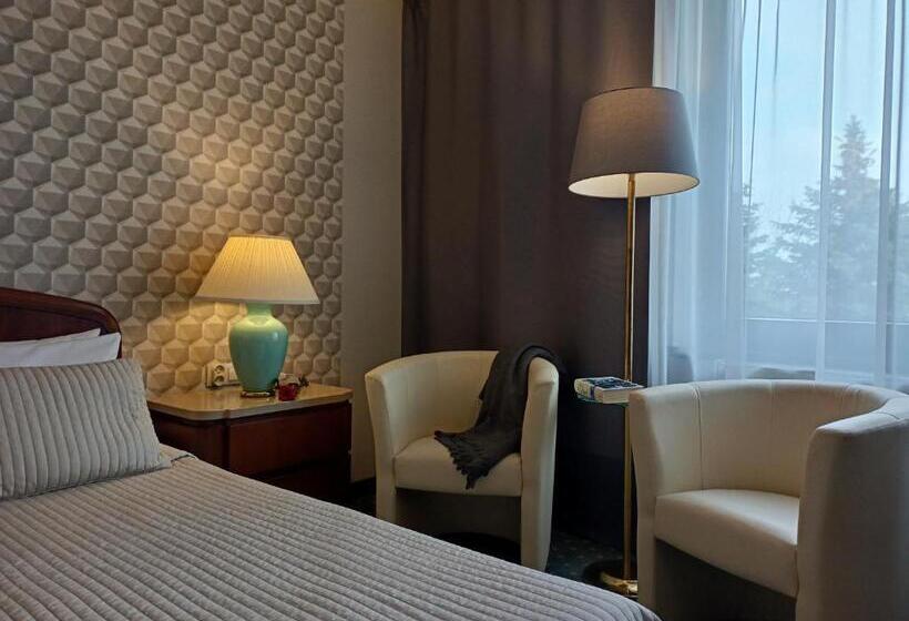 Стандартный Номер Кровать Кинг, Booking Hotel Crown Piast & Spa