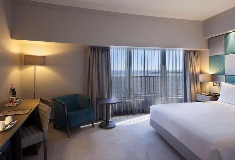 Quarto Deluxe Vista Rio, Tivoli Oriente Lisboa