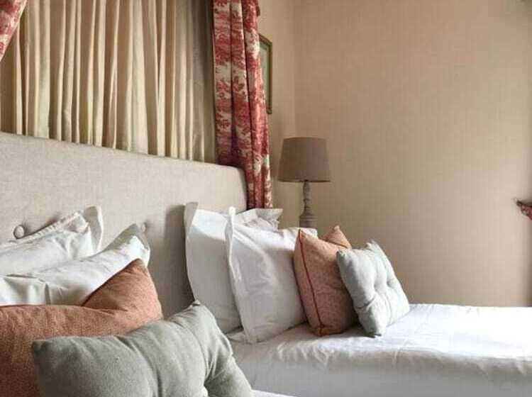 수피리어 룸, The Windsor Town House