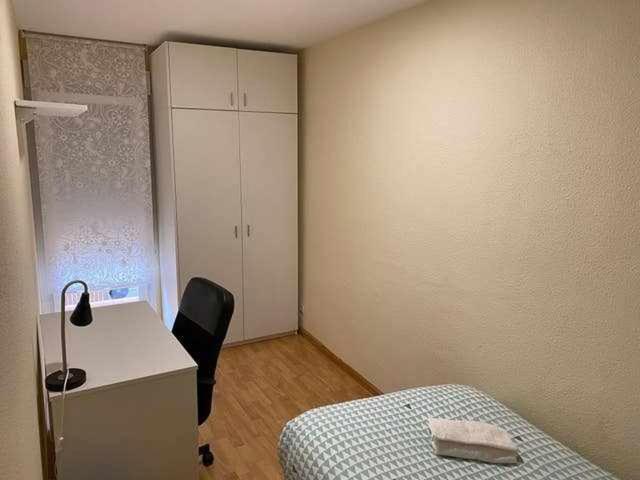 اتاق استاندارد یک نفره, Residencia 12 Octubre