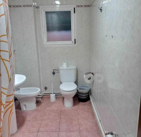 اتاق استاندارد, Residencia 12 Octubre