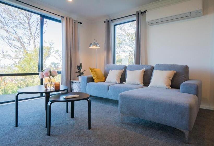 Bungalow Deluxe, Amazing Sea Views Luxury Guest House
