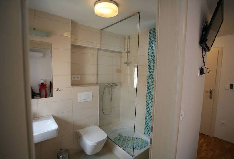 غرفة قياسية, Rooms Beljan