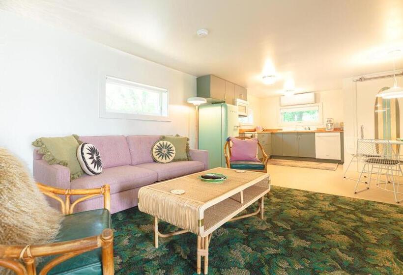 Студия Deluxe, Rye Motor Inn   An Adults Only
