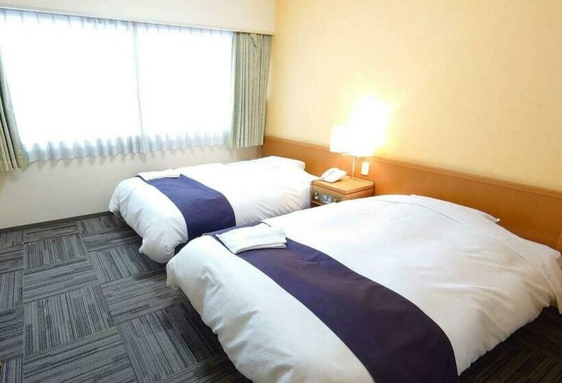 اتاق استاندارد یک نفره, Kokura Recent