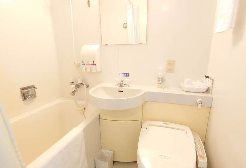 اتاق استاندارد یک نفره, Kokura Recent