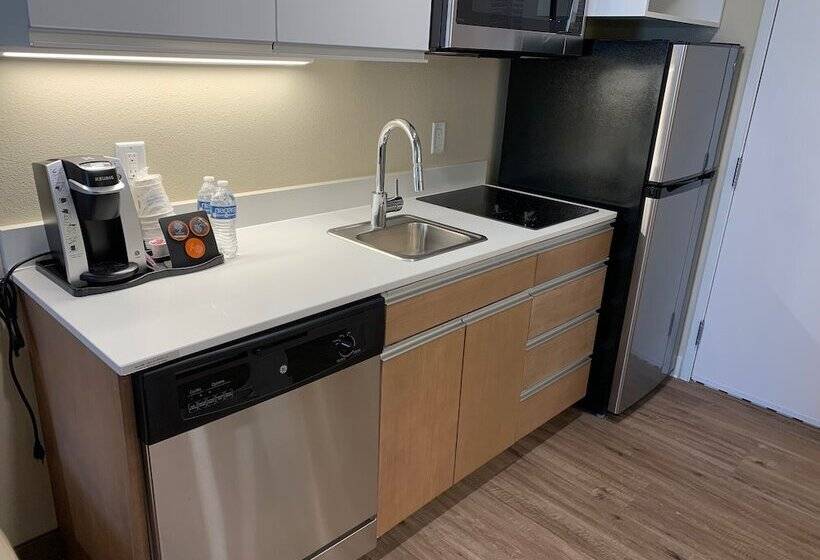 Люкс Повышенной Комфортности, Hawthorn Extended Stay By Wyndham Monahans