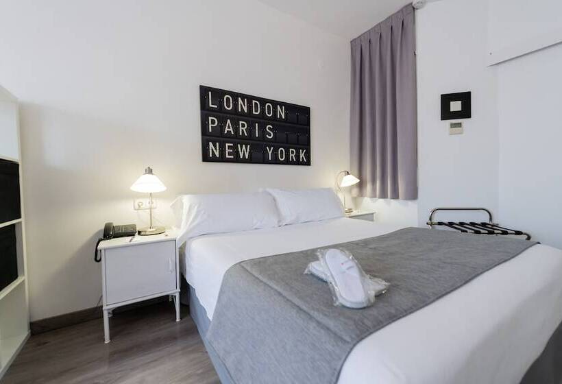 Habitación Triple Estándar, Aparthotel Atenea Calabria
