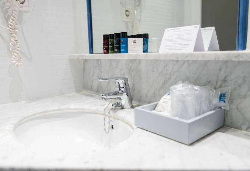 Четырехместный Номер Стандарт, Aparthotel Atenea Calabria