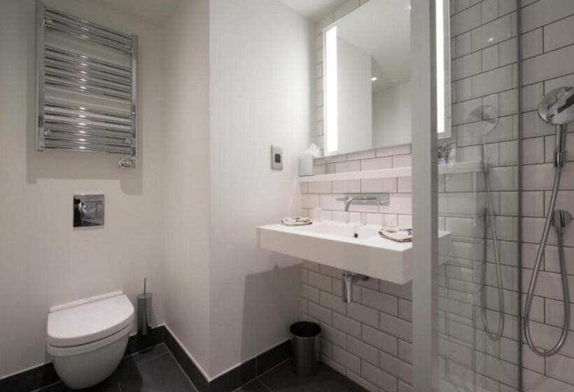 Номер Престиж, Mercure London Bridge