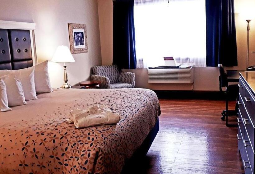 Люкс Кровать Кинг, Causeway Bay Hotel Sparwood