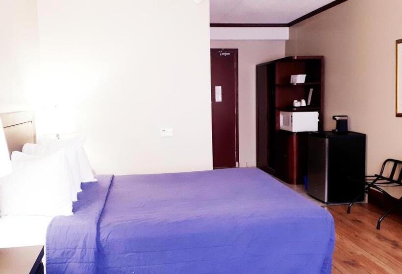 Номер Стандарт, Causeway Bay Hotel Sparwood