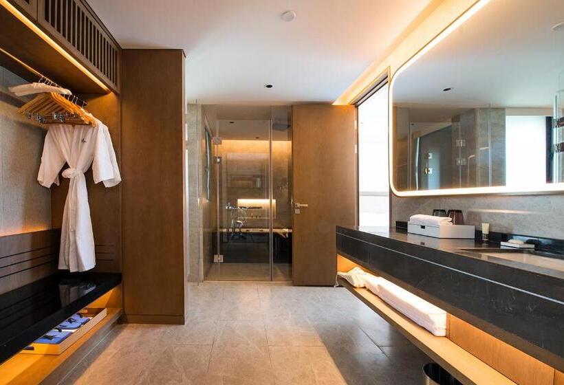 Номер Deluxe Кровать Кинг, Wingate By Wyndham Hainan Chengmai