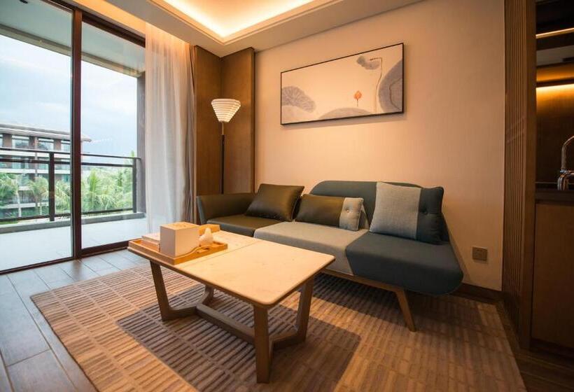 Номер Deluxe Кровать Кинг, Wingate By Wyndham Hainan Chengmai