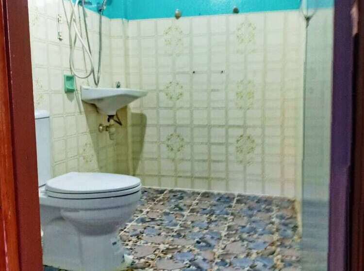 Бунгало Стандарт, Charlie S Bungalows