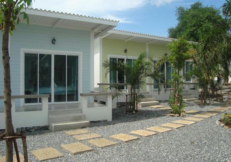 Бунгало Стандарт, Charlie S Bungalows
