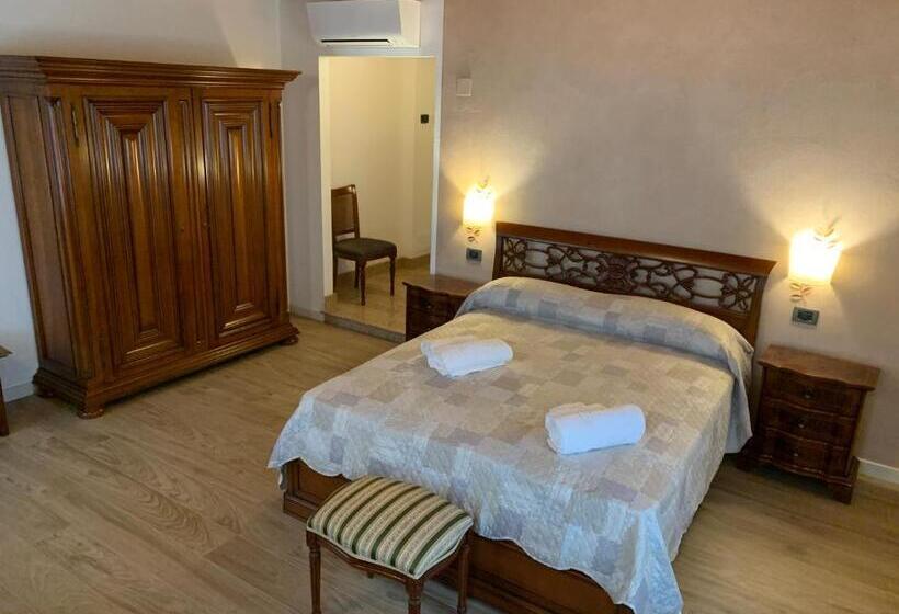Номер Стандарт Вид на Озеро, Villa Vaccari Garda