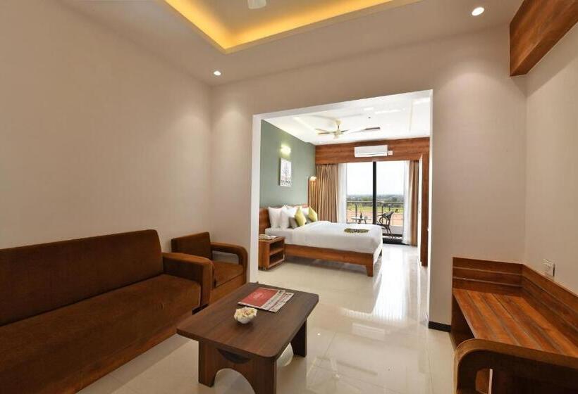 Полулюкс, Eastin Easy Vita