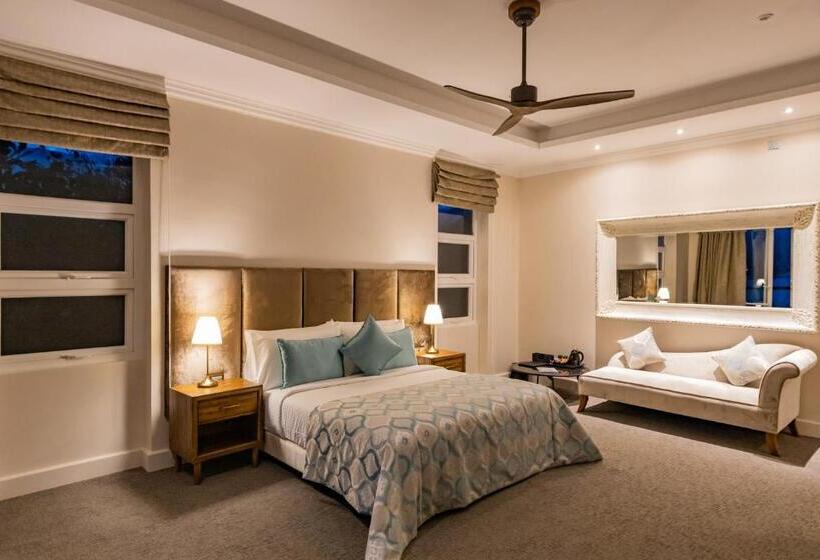 Deluxe Suite King Bed, Villa Serenity
