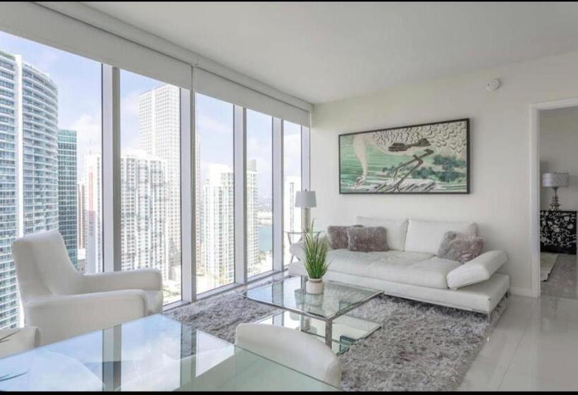 高级套房带海景, Icon Brickell Residences