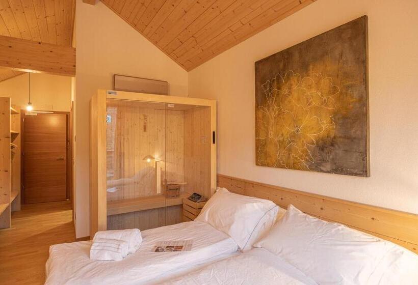 Номер Стандарт с Террасой, Giallo Dolomiti Wellness