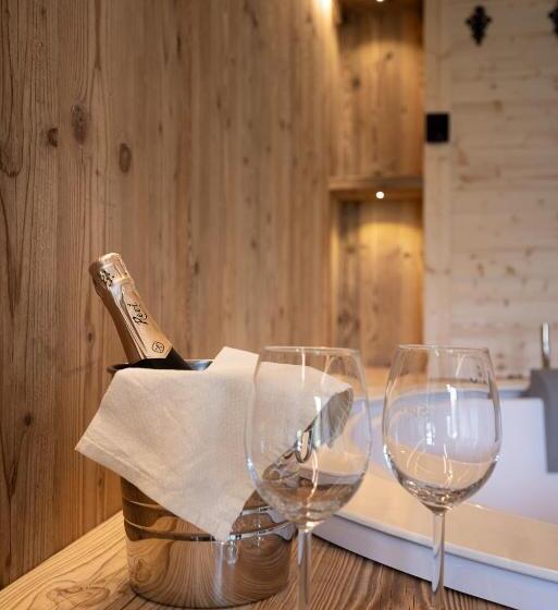 Люкс Повышенной Комфортности, Giallo Dolomiti Wellness