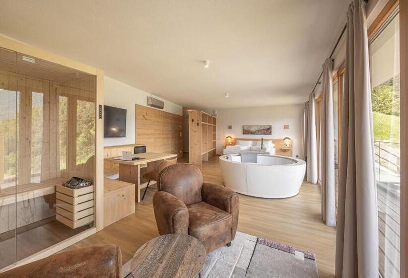 Полулюкс Одноместный с Террасой, Giallo Dolomiti Wellness