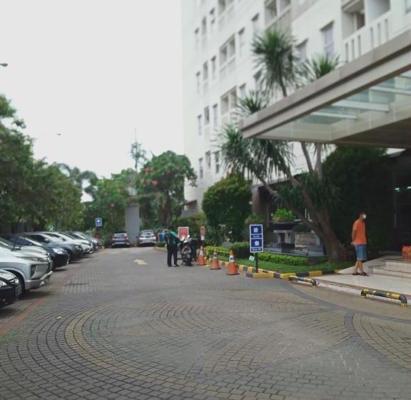 Superior Oda, De Green Inn Kebon Jeruk