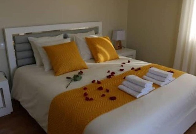 발코니가 있는 스위트, Villa Tavares Guest Houses