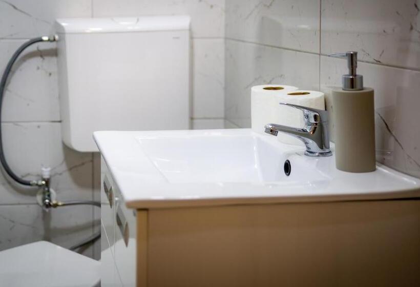 استودیوی استاندارد, S&m Apartmani