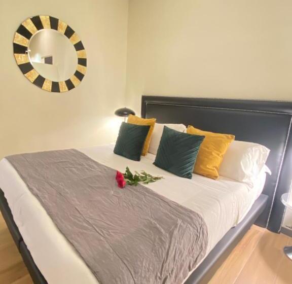 سوییت جونیور, Intomilan Galleria Duomo I Boutique & Design Apart