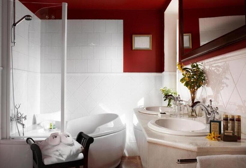 Family Suite, Churrut