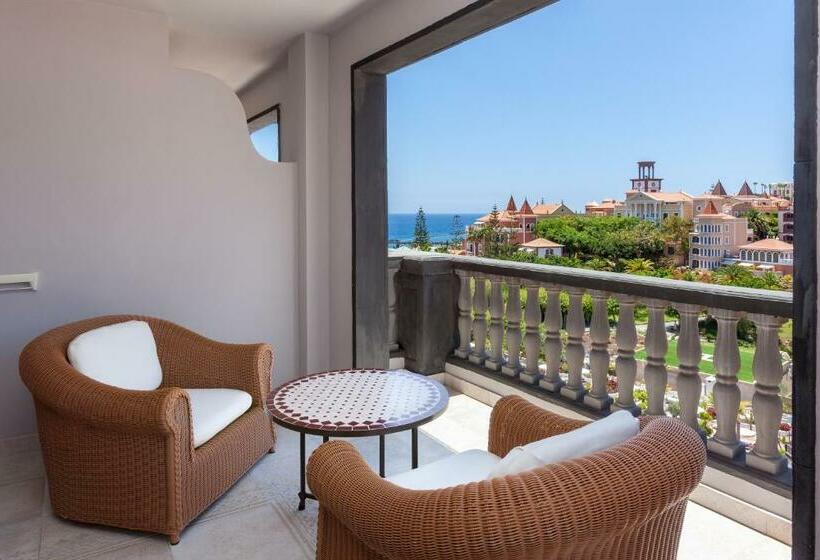 Номер Deluxe Вид на Море Боковой, Gran Tacande Wellness & Relax Costa Adeje