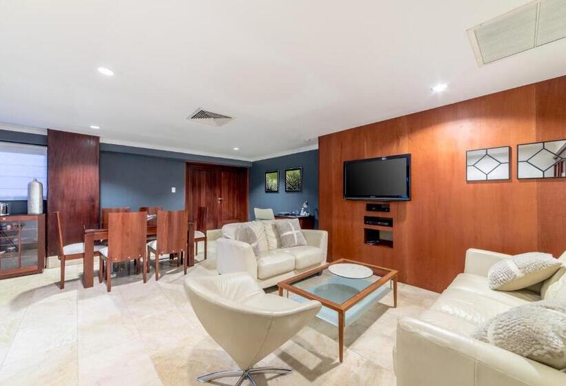 سوئیت پرزیدنت, Hodelpa Gran Almirante