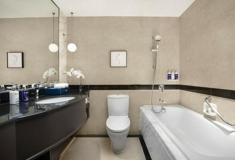Номер Стандарт, Voco Wuhan Xinhua, An Ihg