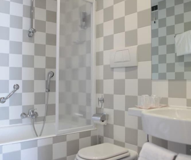 اتاق استاندارد, Roma Tor Vergata