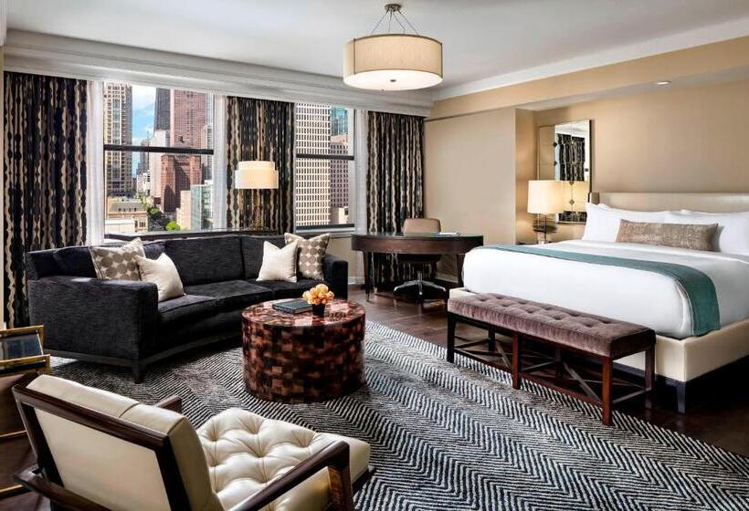 Junior Suite met Kingsize Bed, The Gwen, A Luxury Collection Hotel, Michigan Avenue Chicago