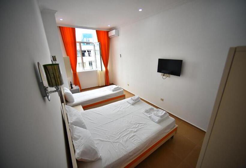 اتاق استاندارد سه نفره, Orange Home