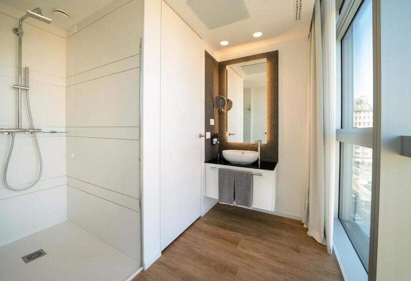 اتاق استاندارد با چشم‌اندازهای پانوراما, Innside By Meliá Milano Torre Galfa