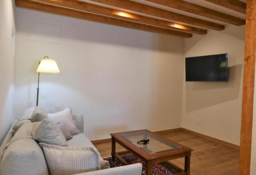 Люкс 2 Спальни, Palación De Toñanes