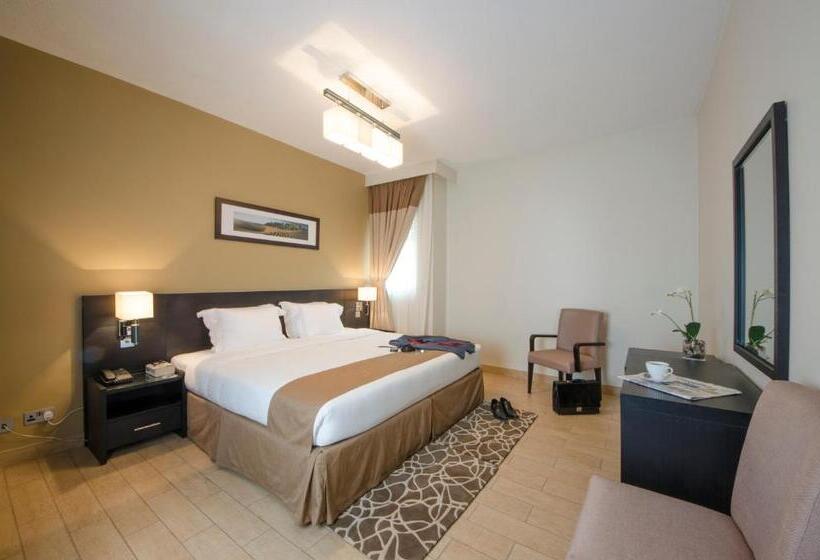 Апартаменты Deluxe 3 Спальни, The Apartments, Dubai World Trade Centre