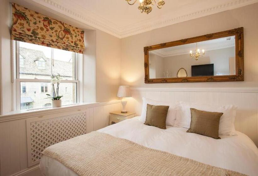 Standard room with outdoor bath, Victoria House