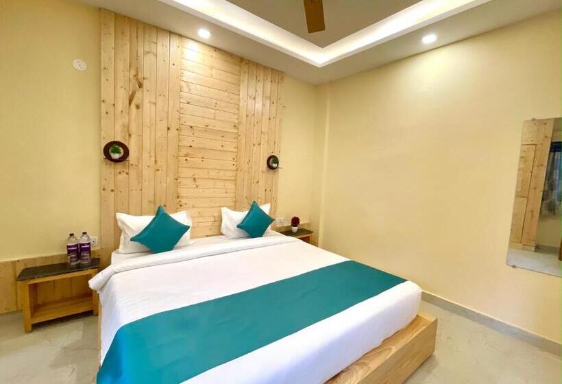 Номер Deluxe с Балконом, Kedar Inn