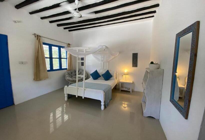 Номер Стандарт с Террасой, Badolina Bungalows