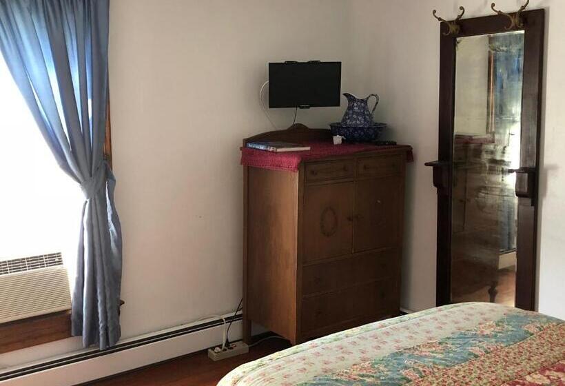Номер Стандарт, Antique Rose Inn Windham