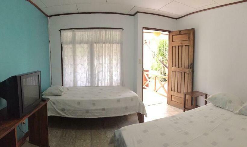 标准三人间, Cabinas Palmer Makanda
