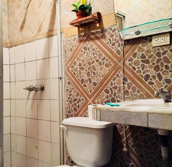 标准间, Cabinas Palmer Makanda
