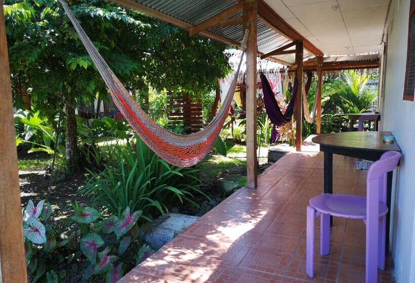 标准间, Cabinas Palmer Makanda