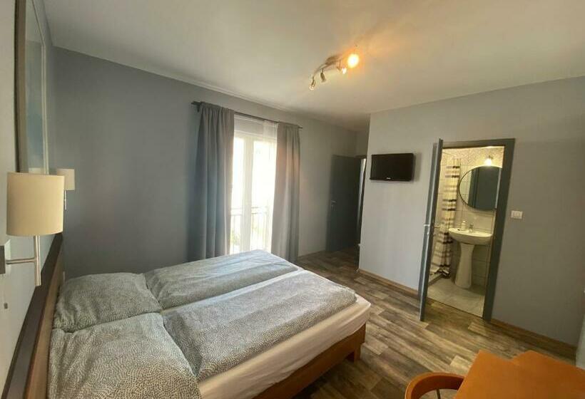 Семейный Номер, Kalcit Tourist Motel